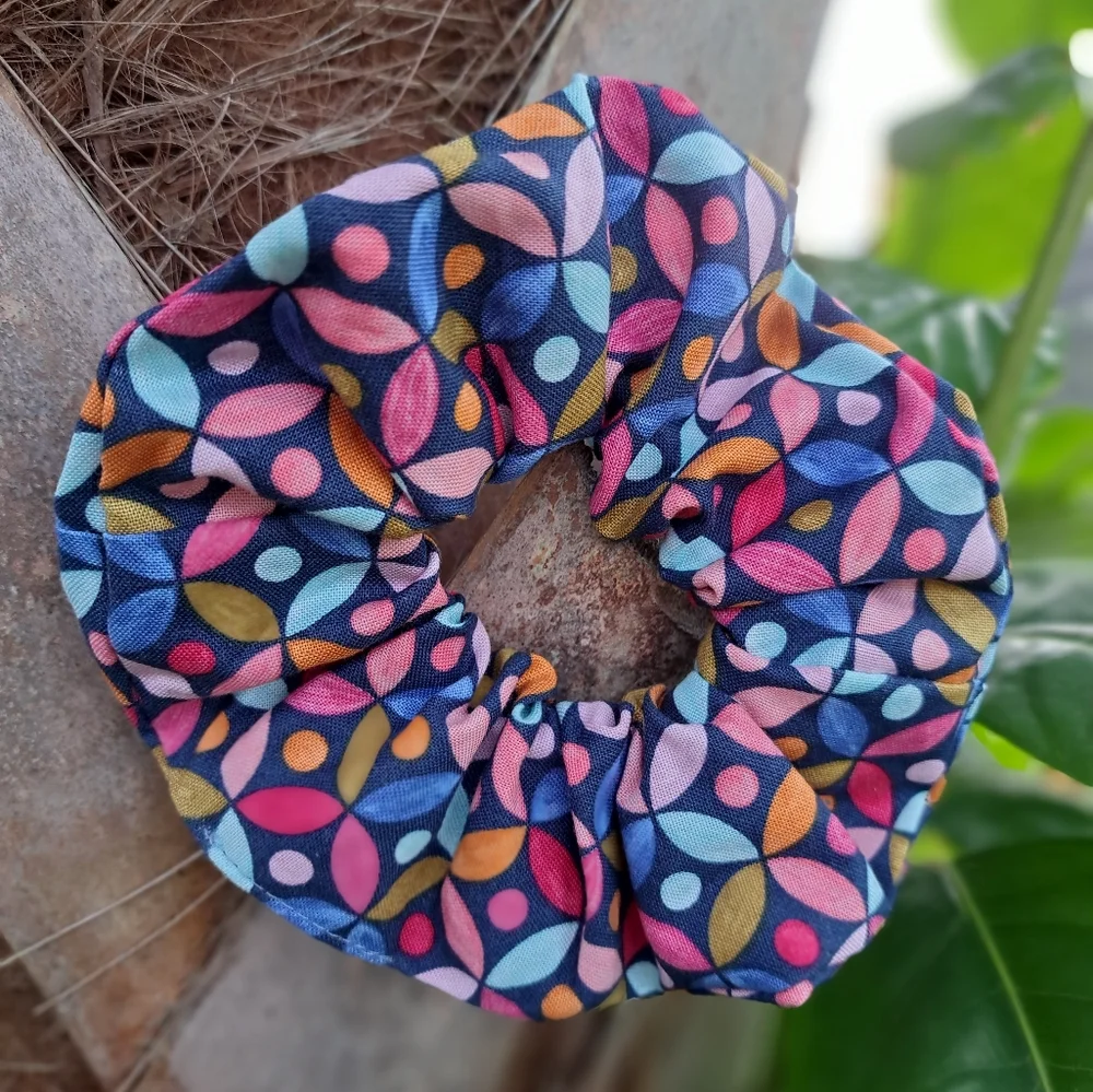 Today Special Listing Offer FOUR 100% Cotton Scrunchies Bundle - Picture 9 of 11